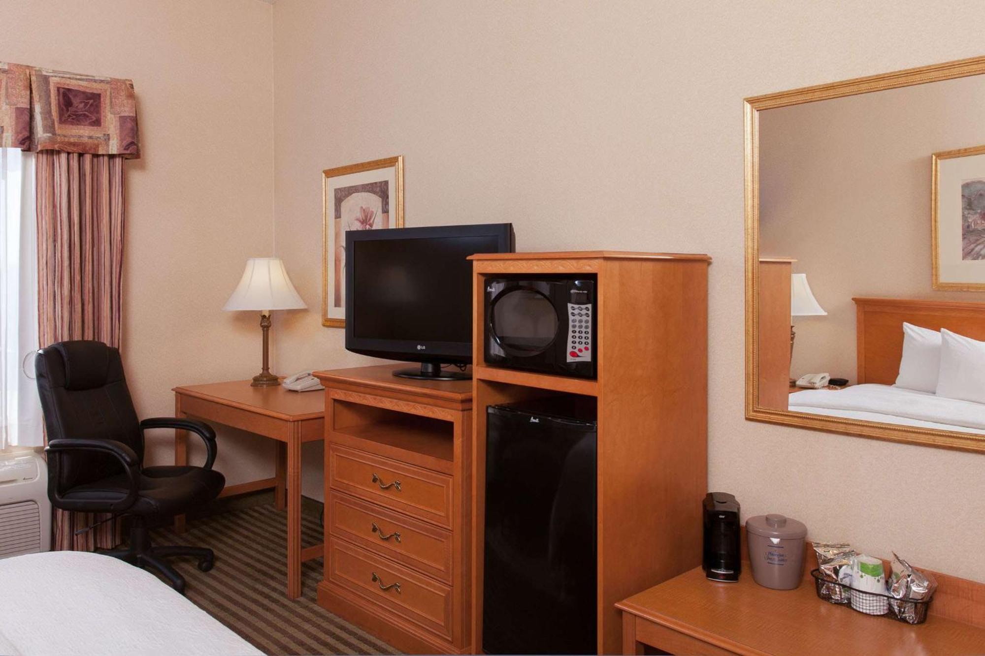 Hampton Inn & Suites אדיסון מראה חיצוני תמונה
