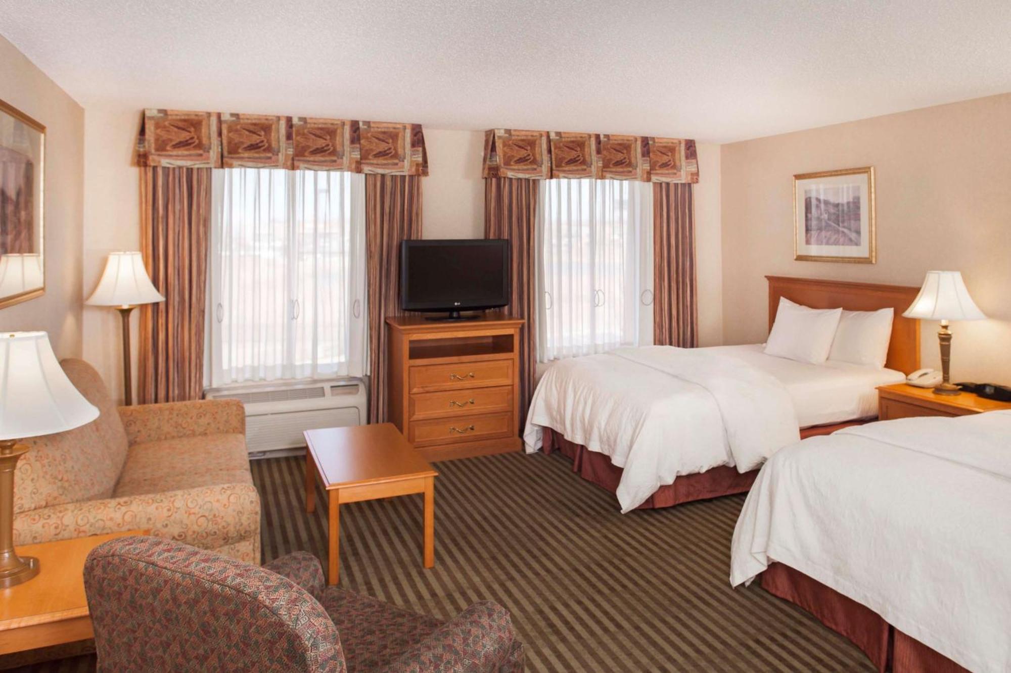 Hampton Inn & Suites אדיסון מראה חיצוני תמונה