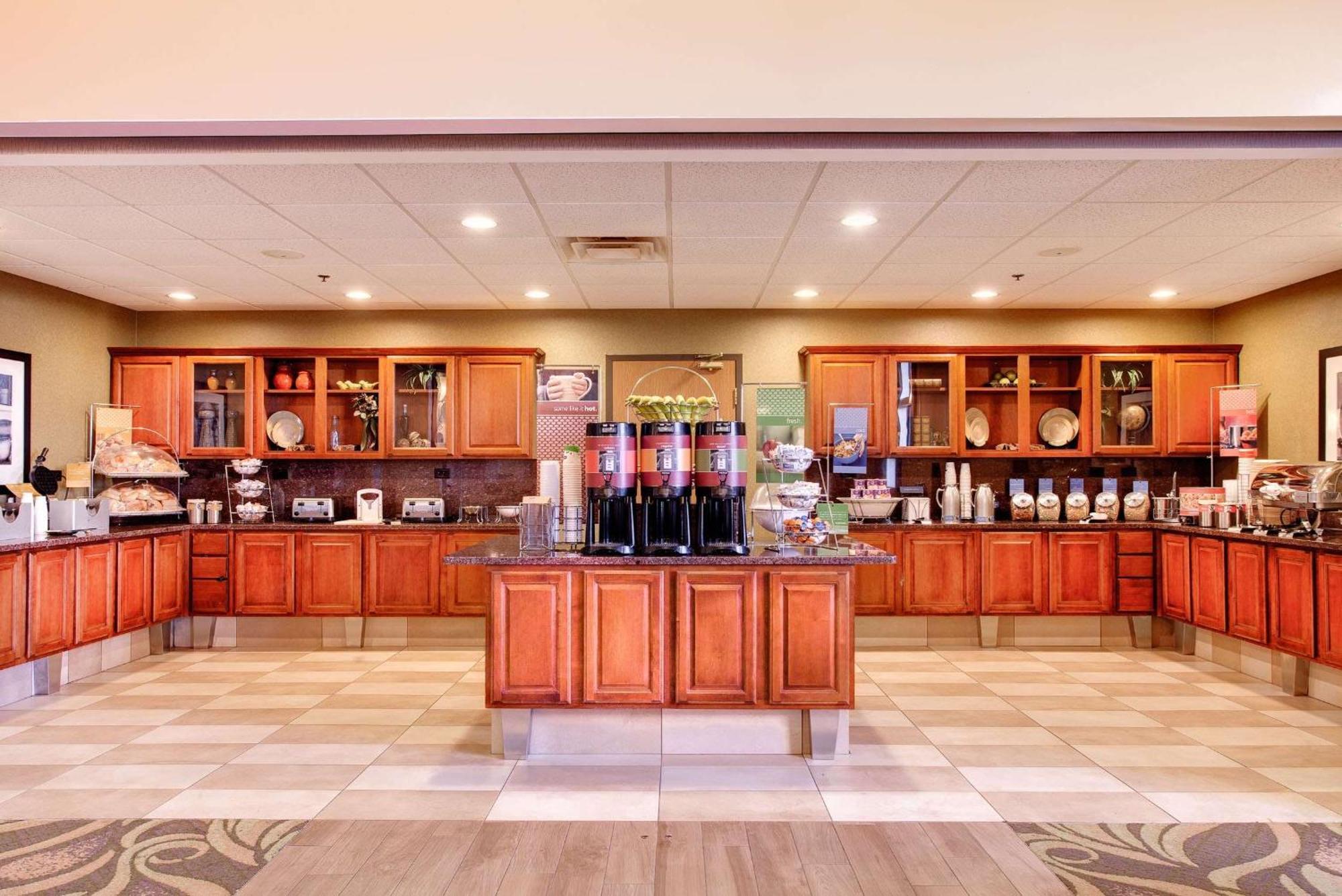 Hampton Inn & Suites אדיסון מראה חיצוני תמונה