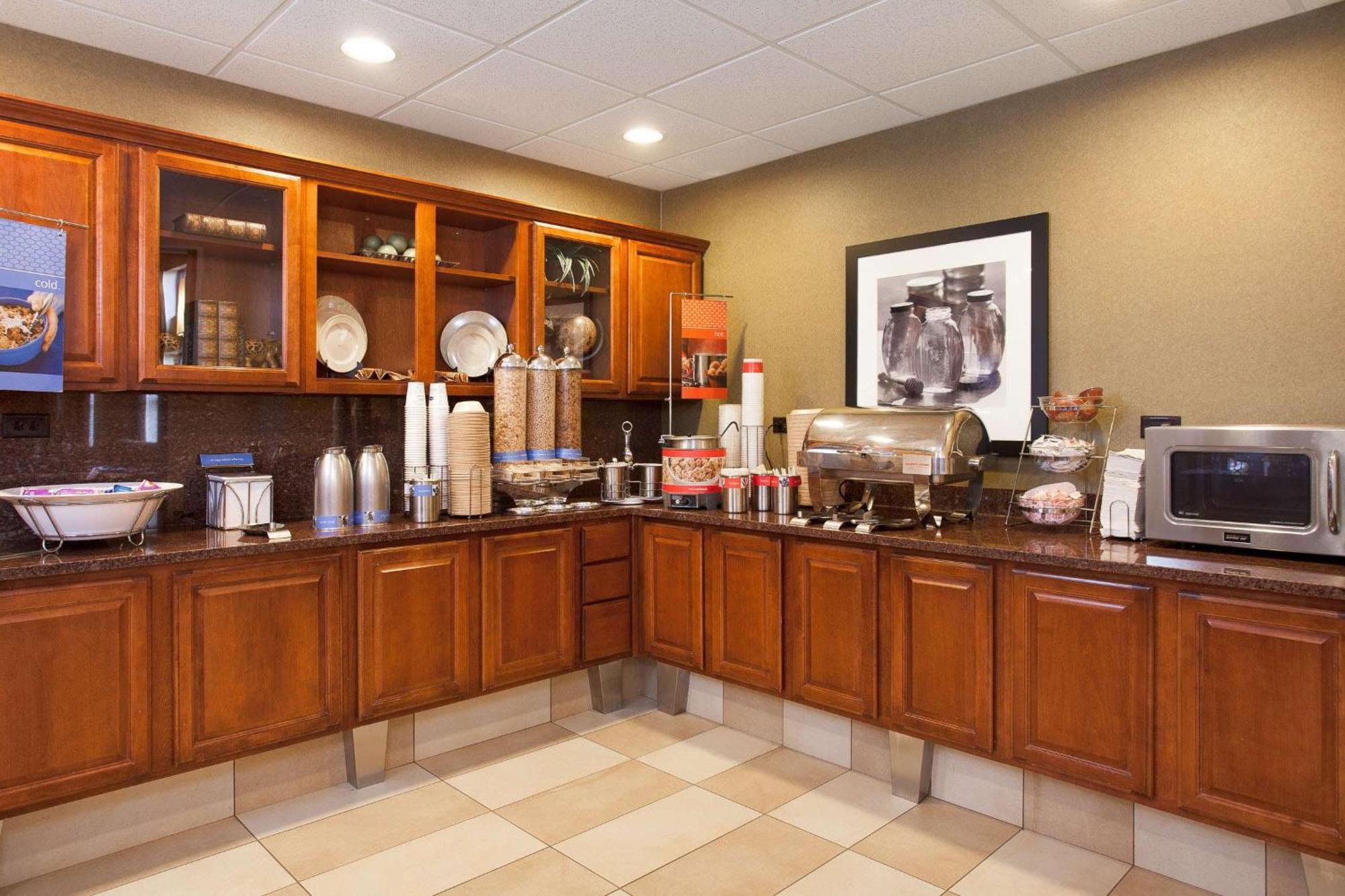 Hampton Inn & Suites אדיסון מראה חיצוני תמונה