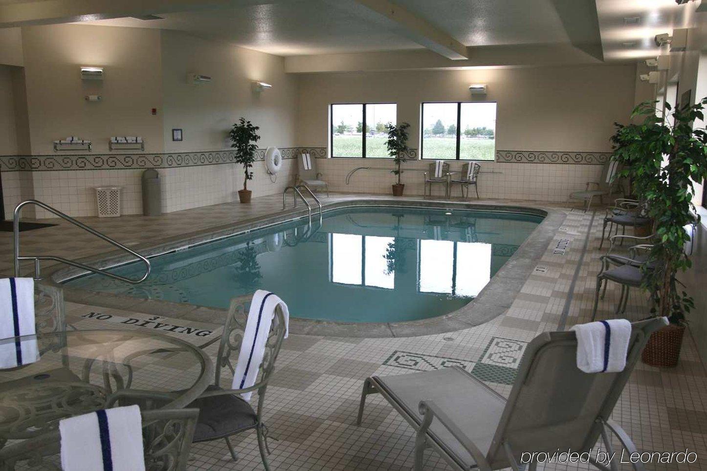 Hampton Inn & Suites אדיסון מראה חיצוני תמונה